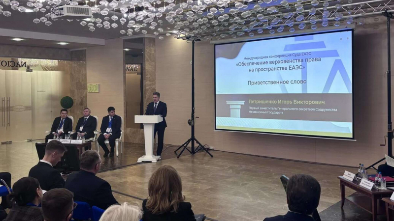 Петришенко: остро стоит вопрос сопряжения экономических форматов СНГ и ЕАЭС  