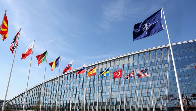 Посол РФ: ЕС и НАТО приступили к подготовке большой войны с Россией