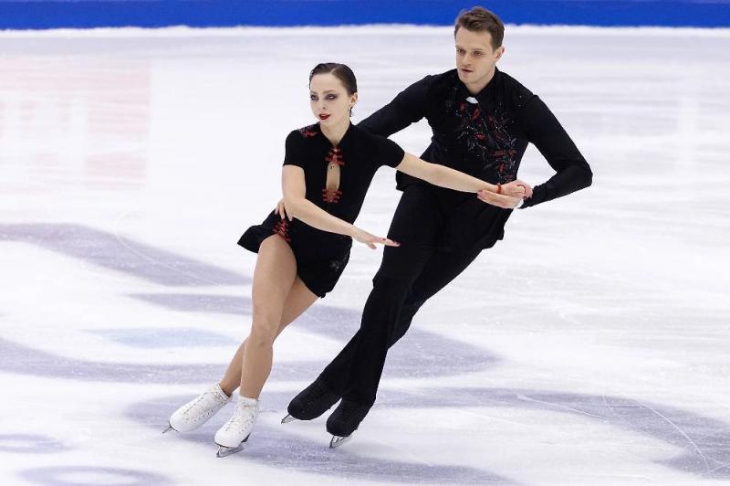 Бойкова и Козловский в третий раз выиграли чемпионат России по фигурному катанию
