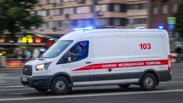 Дети получили ожоги глаз в бассейне "Шахтёр": что известно о ЧП в Нерюнгри