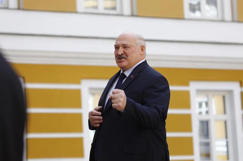 Лукашенко: &laquo;Орешник&raquo; в Белоруссии со вчерашнего дня