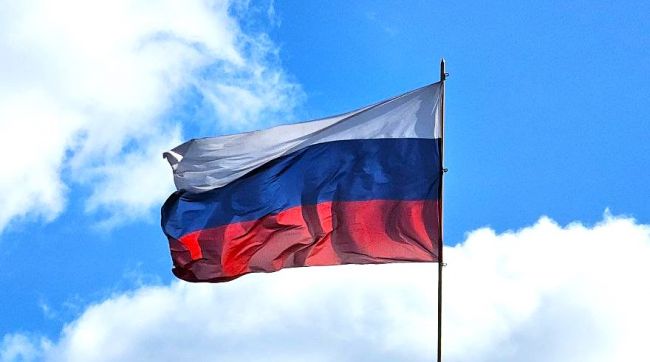 Нацполиция опровергла сама себя: Российских флаг над Киевом — не фейк