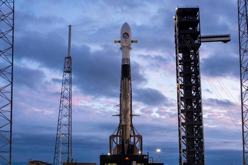 SpaceX провела запуск ракеты Falcon 9 со спутниками для нужд разведки США