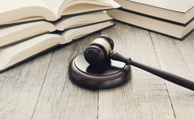 Суд вынес приговор по&nbsp;делу о&nbsp;взятке экс-сотруднику Минобороны Владимиру Демчику