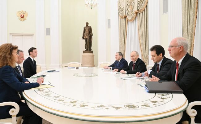 Водить ручкой будет Кушнер: Ушаков оценил роль зятя Трампа в&nbsp;верстке мирного плана
