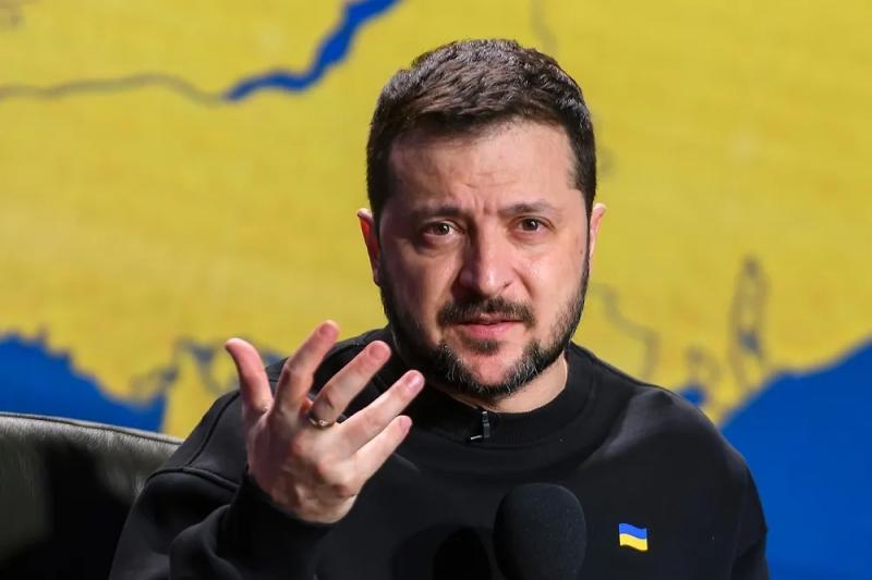 Зеленский допустил отвод украинских войск из Донбасса, но с одним условием