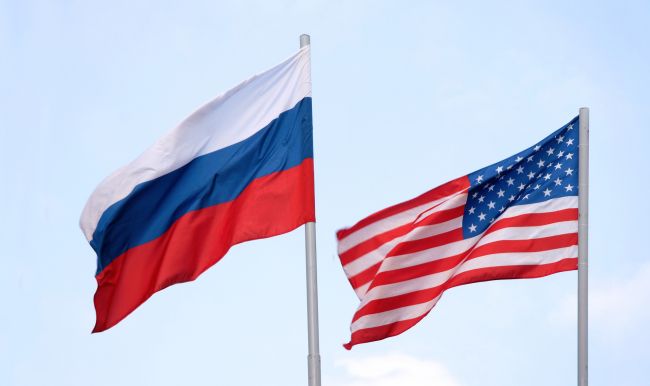 Мнение: Запад теперь реализует стратегию 1945 года против России