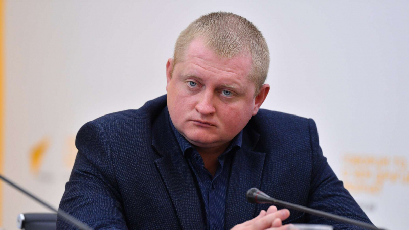 Шпаковский: у Зеленского отсутствует элементарное воспитание