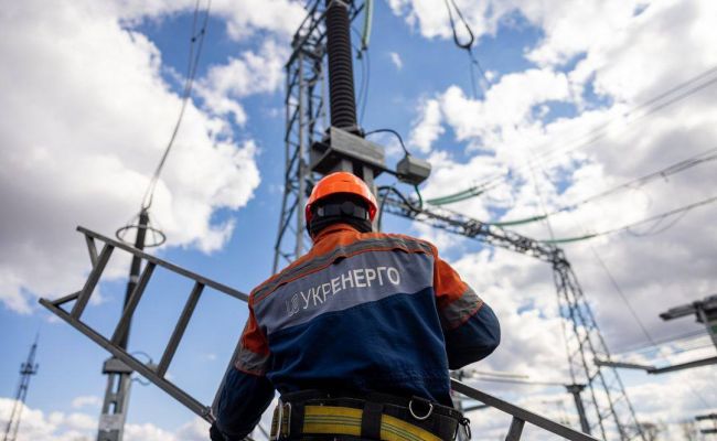 Энергосистема Украины не&nbsp;выдержала туч и&nbsp;скорых ремонтов: сбой по&nbsp;всей стране