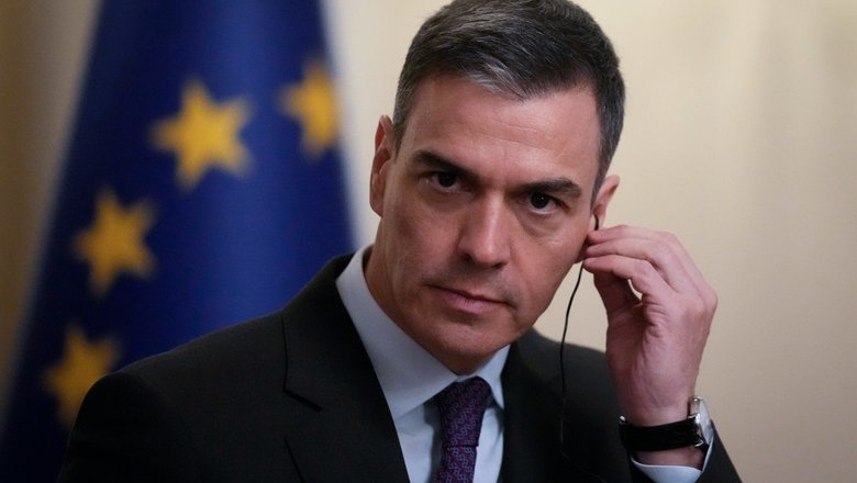 Иран поблагодарил премьера Испании портретами на ракетах