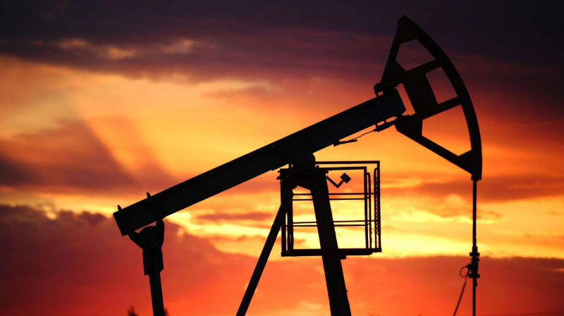 Иран пообещал "превратить в пыль" нефтяную инфраструктуру, связанную с США