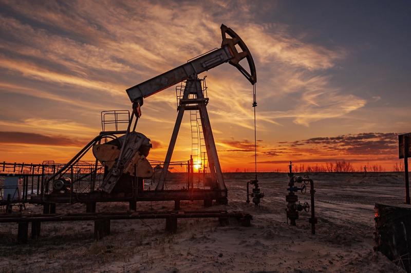 Нефть Brent взлетела выше $119 впервые за почти четыре года