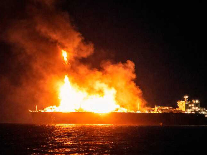 Reuters: в Средиземном море загорелся российский танкер-газовоз Arctic Metagaz &mdash; за атакой может стоять Украина