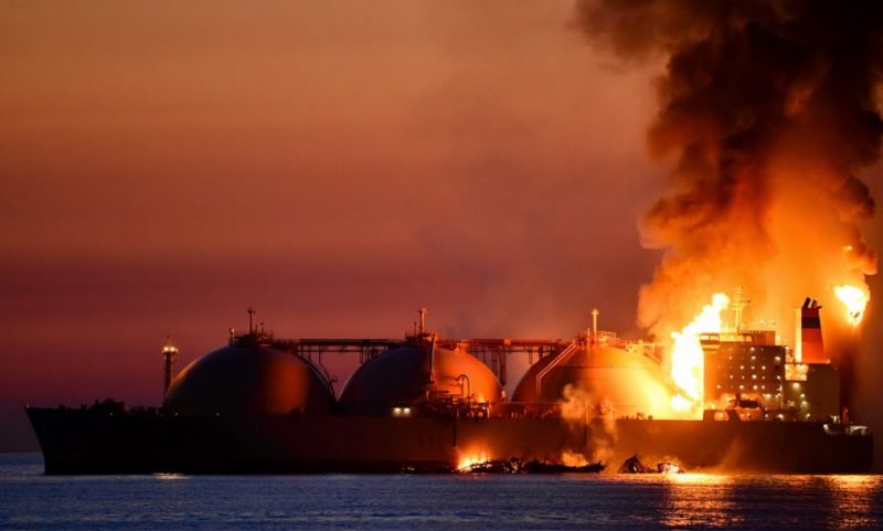 Reuters: в Средиземном море загорелся российский танкер-газовоз Arctic Metagaz &mdash; за атакой может стоять Украина