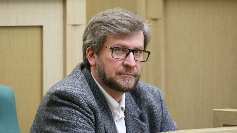 Лукьянов: политики в Европе "послали" Трампа и пытаются его "пересидеть" 