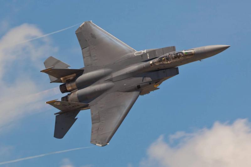 Пентагон направил спецназ в Иран для спасения лётчика сбитого F-15