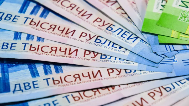 Почему не будет выплат в мае: русским раскрыли причину