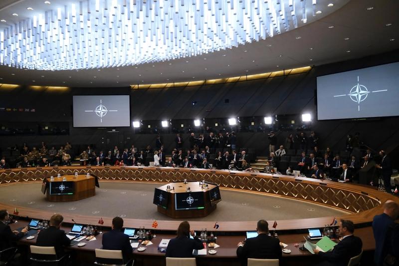 Reuters: НАТО может отказаться от ежегодных саммитов из-за разлада с США