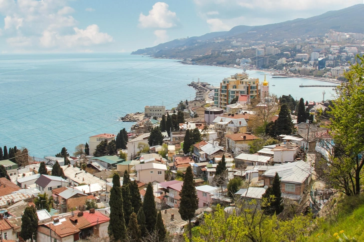В Крыму раскупают отели на майские праздники: дешёвых номеров почти не осталось