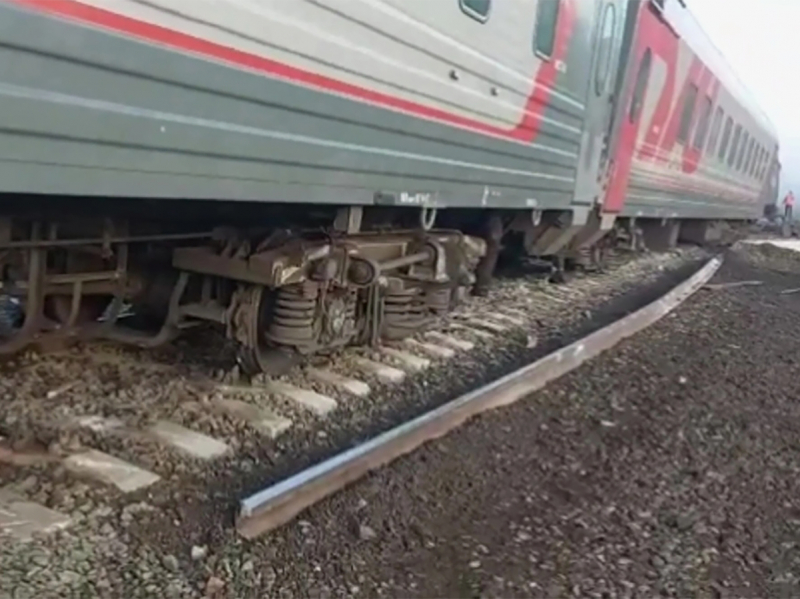 В Ульяновской области сошли с рельсов семь вагонов пассажирского поезда Челябинск &mdash; Москва: что произошло