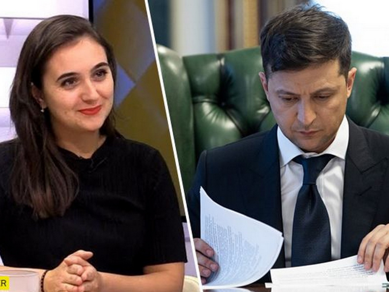 &laquo;Он выходил из ванной другим человеком&raquo;: Мендель в интервью Карлсону шокировала откровениями о работе с Зеленским