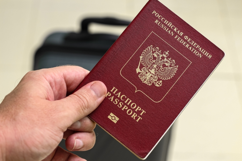 Помог фронту - вон из России. Генпрокурора просят разобраться в странной истории с сербом-патриотом