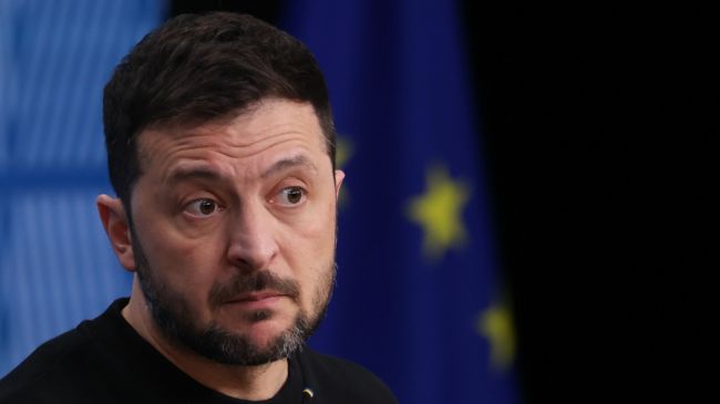 Зеленский может похвастать антирейтингом: Буданов* выходит вперед по&nbsp;популярности